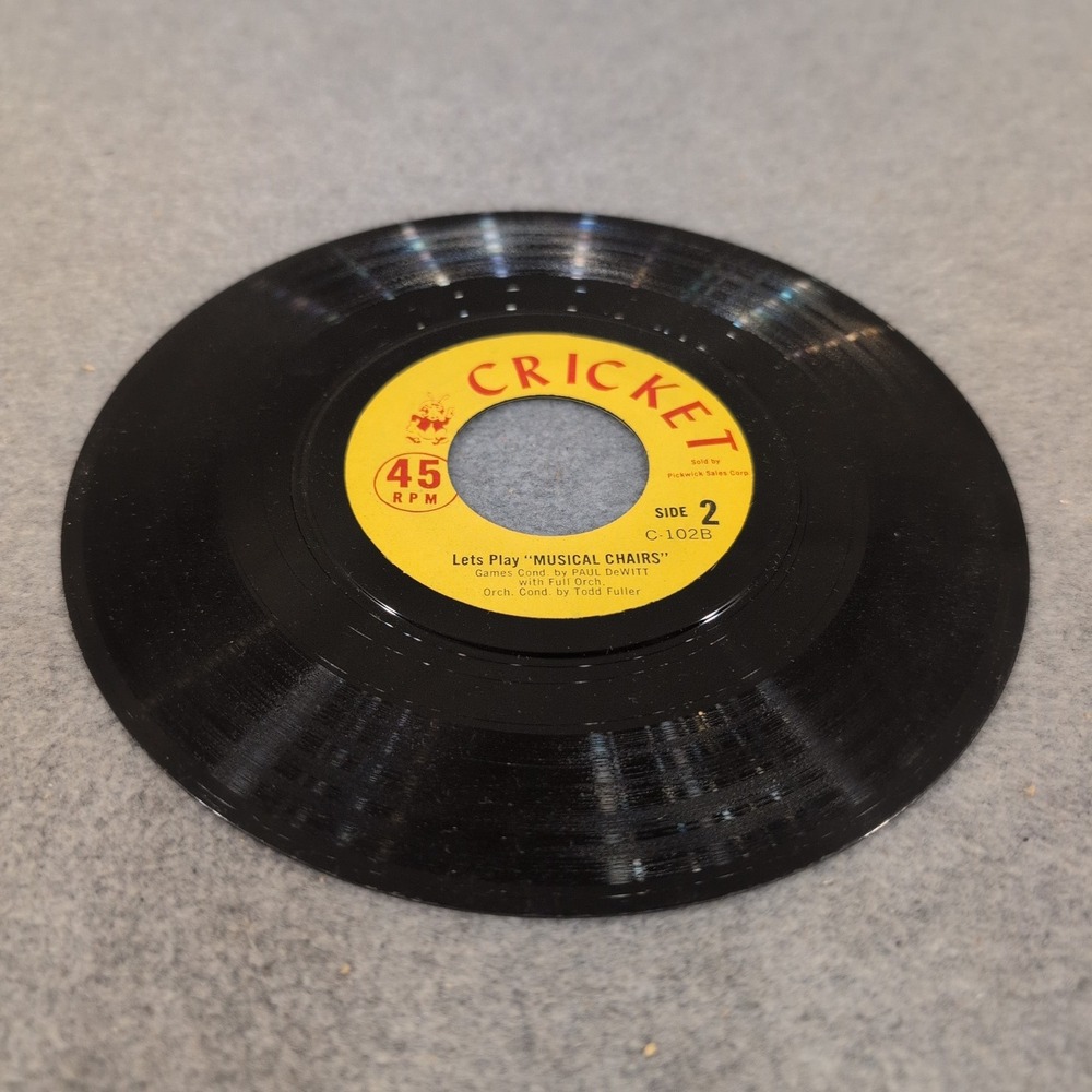 Cricket Records Musical‎ Chairs Playtime Activity 45 RPM Vinyl Record C 102 VG - Picture 4 of 4
